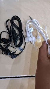 Earphone Kabel Standar Universal 3.5mm Kualitas Suara Jernih