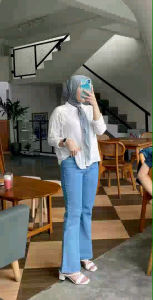 Cutbray Jeans Highwaist / Highwaist Cutbray Jeans Wanita Kekinan