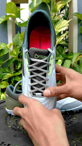 Sepatu futsal ortuseight JOGOSALA free kaos kaki! ukuran 36-44