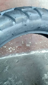 410-18 (4.10-18) LEO RAPTOR 4 PLY TUBETYPE LEO TIRE BRANDNEW
