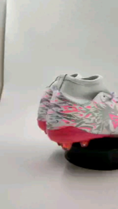 Sepatu bola Gaztruz Boots Naga Putih Pink - Free Kaos kaki
