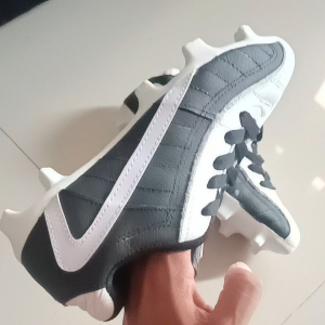 sepatu bola predator kulit sapi ukuran anak2