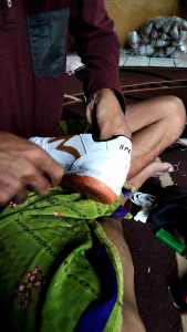 Sepatu futsal full kulit sapi