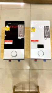 Toshiba เครื่องทำน้ำอุ่น 3800 วัตต์ LED รุ่น DSK38ES5KW สีขาว