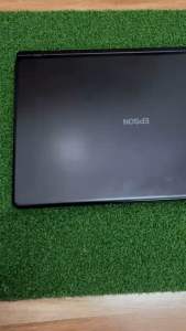 EPSON Endeavor NJ4000E COREI5 -6200U RAM 4GB. SSD128GB 15.6