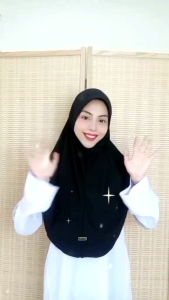 [Berdagu] Size L Tudung Sarung Moscrepe Awning Scuba Black White Edition / Tudung Sarung Murah