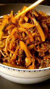 ผักกาดดองปรุงรส (ส่งฟรีกดรับโค้ดด้านล่าง)สูตรต้นตำหรับจีนยูนนาน (เทอดไทย) เผ็ด เปรี้ยว กรอบอร่อย บรรจุ 500 g 1000 g มีคุณค่าด้านโภชนาการ ลูกค้าสามารถเก็บคูปองส่งฟรี คูปองส่วนลดสินค้า ตรงใต้ภาพสินค้า แจกคูปองตรงที่ไปกดติดตาม คูปองกระชับ รูปลักษ