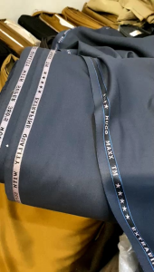 Kain Biru Tebal & Lembut: Pilihan Terbaik untuk Berbagai Kebutuhan