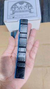 ตะกั่วถ่วงล้อ สีดำ แบบแผ่นแปะ ขนาด5g10gแถว60g 1กล่องมี100แถว ใช้สำหรับล้อแม็กรถยนต์และมอเตอร์ไซร์ แถบกาวแน่นมากใช้งานได้ดี