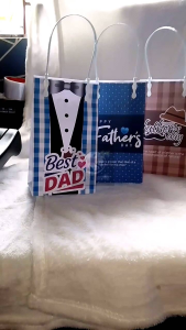 5 pcs. Happy Fathers Day Gift Bags Fathers Day Loot Bags Paper Bags