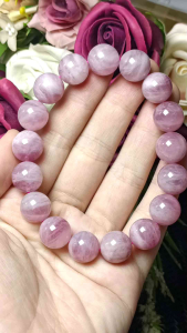 (Certificate) High Grade Lavender Pink Crystal Madagascar Pink Quartz Bangle 12mm+- (附证书) 高货天然马达加斯加紫粉晶手串 12mm+-