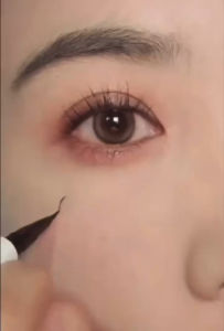 Bút kẻ mắt SUAKE lỏng chống thấm nước giữ màu lâu trôi không nhòe 10g