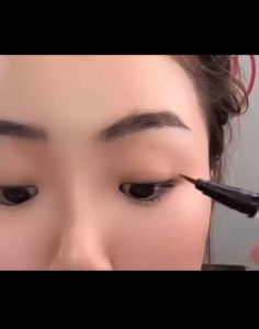 [Hàng mới về] Bút kẻ mắt SUAKE Chân Mèo dạng lỏng màu đen kháng nước không nhòe trang điểm lâu trôi