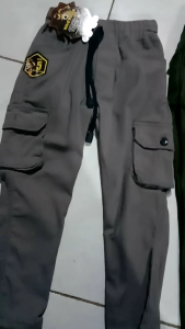 celana panjang cinos  anak cargo umur 3-13 ahun