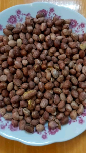 Đậu phộng 🥜 rang muối (01kg) nhà làm Thành phần gồm Đậu phộng rữa sạch ít muối iot (không có Đường mía) Đậu phộng rang muối Hạt đậu khi dùng rất giòn thơm ngon lạt và có vị hơi mặn nhẹ của muối ăn Không chất bảo quản không hóa chất phẩm màu ĐBVS.
