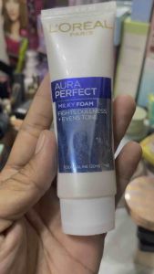 Loreal aura perfect milky foam 50ml