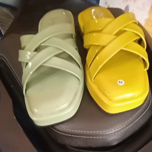 Sandal Wanita Eleena Terbaru Tebal Tidak Licin Empuk