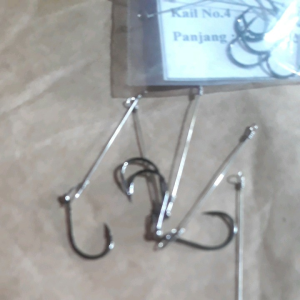 5pcs Kail Neklin Bawal No.4 Pengaman Kawat Neklin 4cm Kail Galatama Bawal