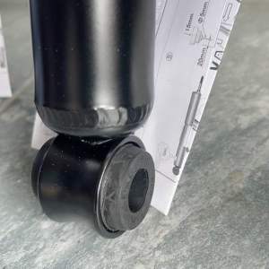 KYB หมอนคอัพหลัง ตอบแทนโตโยต้า HILUX X 4x2 1 คู่ ซ้าย-ขวา