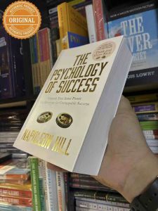 THE PSYCHOLOGY OF SUCCESS by NAPOLEON HILL (Large & Thick Paperback)