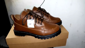 Sepatu docmart kulit premium