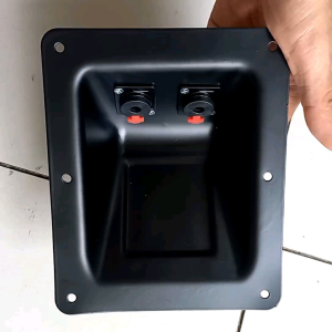 PLAT BOX SPEAKER BAHAN BESI CEKUNG TERPASANG SCOKET AKAI BAHAN IMPORT