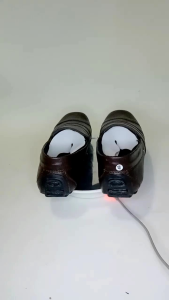 Sepatu Casual Pria Slip On: Nyaman & Modern