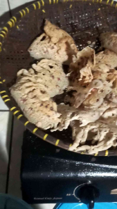 Rempeyek Kacang atau Keripik Peyek Kacang rasa original dengan kacang melimpah Bia (COD)