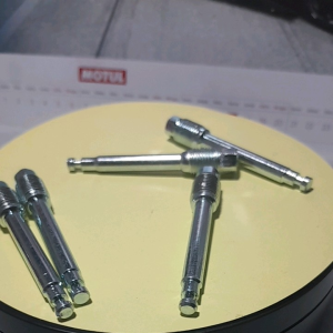 BAUT KALIPER REM CAKRAM DEPAN REVO ABSOLUTE BLADE SCOOPY VARIO 125 150 BEAT ESP BEAT STREET