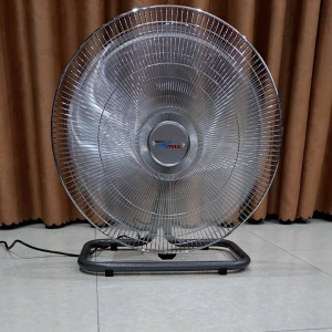 Quạt sàn chân quỳ đảo gió BCN Superlitemax SFE45 SFE50cm (sản phẩm của Công Ty Cổ Phần Tập Đoàn Điện Cơ Hà Nội).