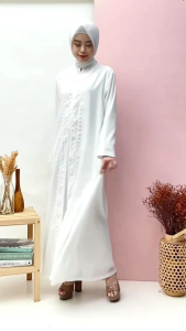 baju gamis wanita putih tulang baju lebaran umroh haji busana