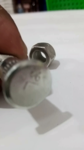 BAUT RODA + MUR RODA BELAKANG ISUZU ELF ENGKEL NHR55 KANAN - KIRI