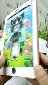 BÌNH TÂN SHOP 💯 Đồ chơi trẻ em - Đồ chơi IPAD mèo tom có nhạc  có kể chuyện  hát dùng pin