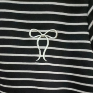 Elia Kleid EK1003 Atasan Crop Salur Bordir Pita Lengan Panjang Halus Lembut