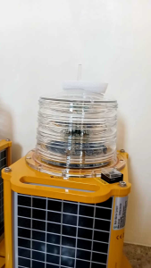 Lampu Navigasi Solar Panel model no: GS-LS/S Visual range 6 NM