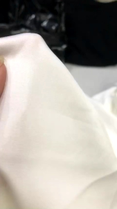 vải lụa satin màu trắng mềm rũ _( khổ 1m5) may áo dài sơ mi đầm váy