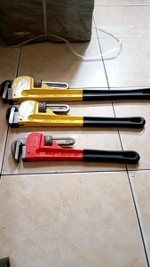 kunci pipa kunci ledeng tukang gagang lapis karet tersedia ukuran 14" 18" 24"