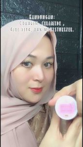 Day Cream Glowing Fondie Snowbeauty / Day Cream Glowing