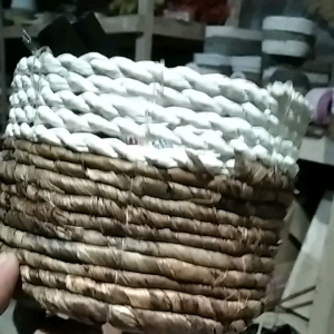 COVER POT KAKTUS TEMPAT PENSIL TEMPAT PERMEN ANYAMAN SEAGRASS BANANA