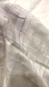 vải voan sọc caro màu trắng kem_( khổ 1m6) mềm mại may đầm váy áo kiểu vv