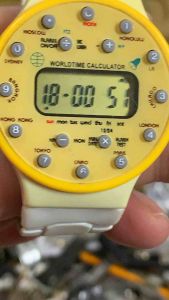 Đồng hồ nam nội địa Trung đồng hồ máy tính size 42mm vỏ và dây plasticschức năng xem giờ thế giớimáy tínhChronographbáo thứclịch ngày thánghình thức sản phẩm có bị phai màu