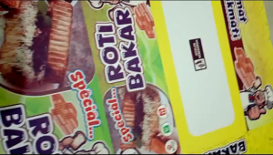 box roti bakar isi 50 ful warna