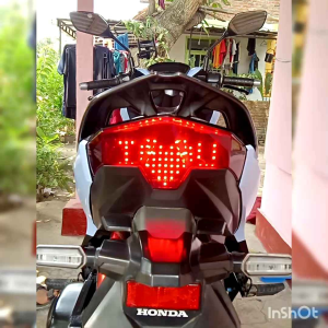 Stoplamp Running Vario 125 & 150 Model Baru: Warna Merah