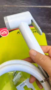 สายฉีดชำระผลิตจาก abs A-018W Amazon คุณภาพดีมือกดนุ่มนวลยกขึ้นเพื่อรับน้ำค้างไว้ได้สายน้ำไหลนุ่มพร้อมสาย PVC สีขาว