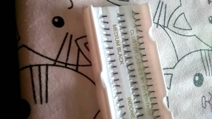 Bulu mata tanam Eyelash extension Medium black lentik 60 point free penutup