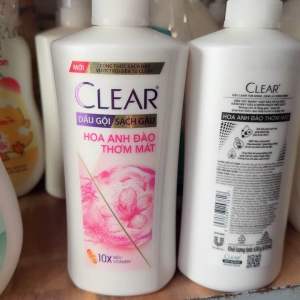 Dầu gội sạch gàu Clear hoa anh đào đánh bay gàu & nhờn ngứa 630G