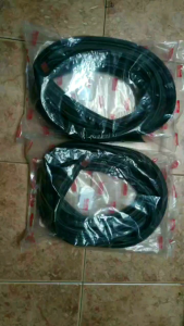 Isuzu Karet Pintu Tengah Ori Panther Hi Grade-Hi Sporty-Grand Royal-New Royal Tahun 1994-2000 (2 Biji)