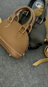 Tas Selempang Wanita Kekinian