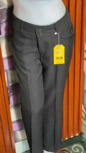 Celana Kerja Formal untuk Kantor: Pilihan Terbaik untuk Wanita