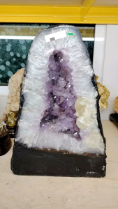 Natural High Gred Brazil Amethyst Cave Ornament
